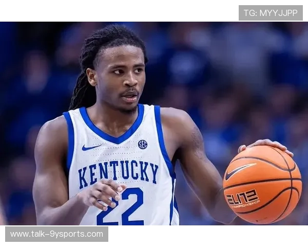 雷霆崛起新纪元 球队重建中的年轻力量与未来潜力分析 雷霆崛起新纪元 球队重建中的年轻力量与未来潜力分析